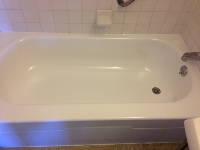 Bathtub Refinishing (After)