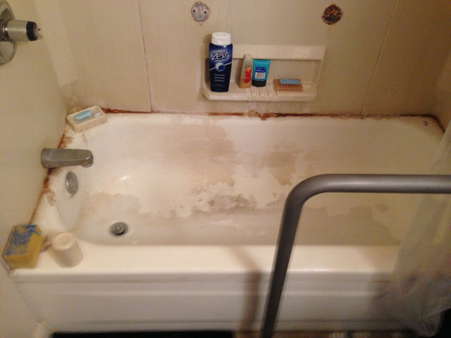 Bathtub Refinishing (Before)