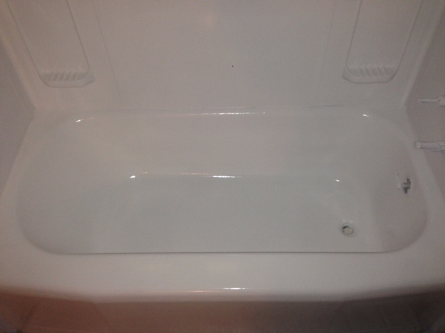 Bathtub Refinishing (After)