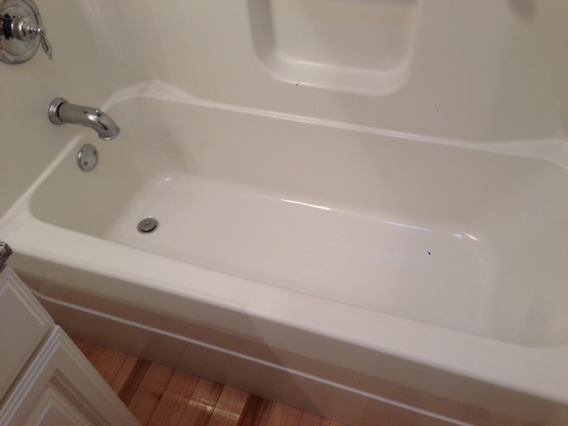 Bathtub Repair (After)