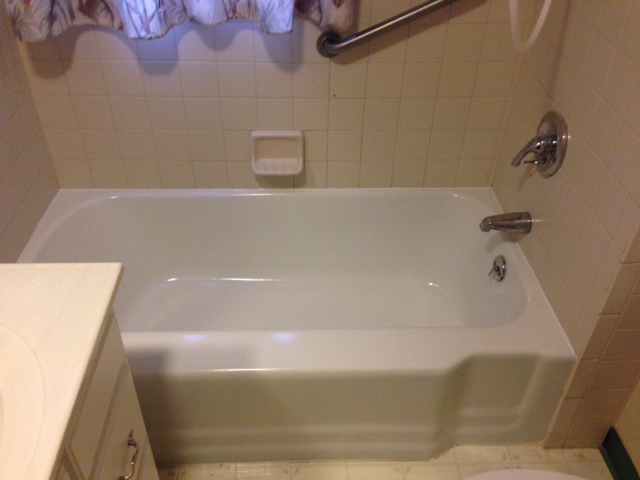 Bathtub Refinishing (After)